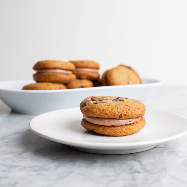*Gourmet Cookie Sandwich